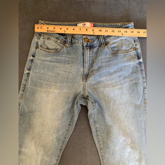 Cabi Womens Jeans 10 High Waist Straight Leg Light Wash Cotton Pockets Casual - Picture 9 of 10